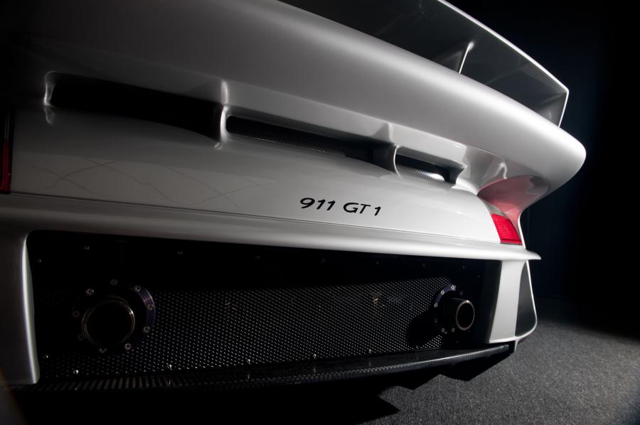  Porsche 911 GT1 Strassenversion 1997 года  (фото 43 из 61)